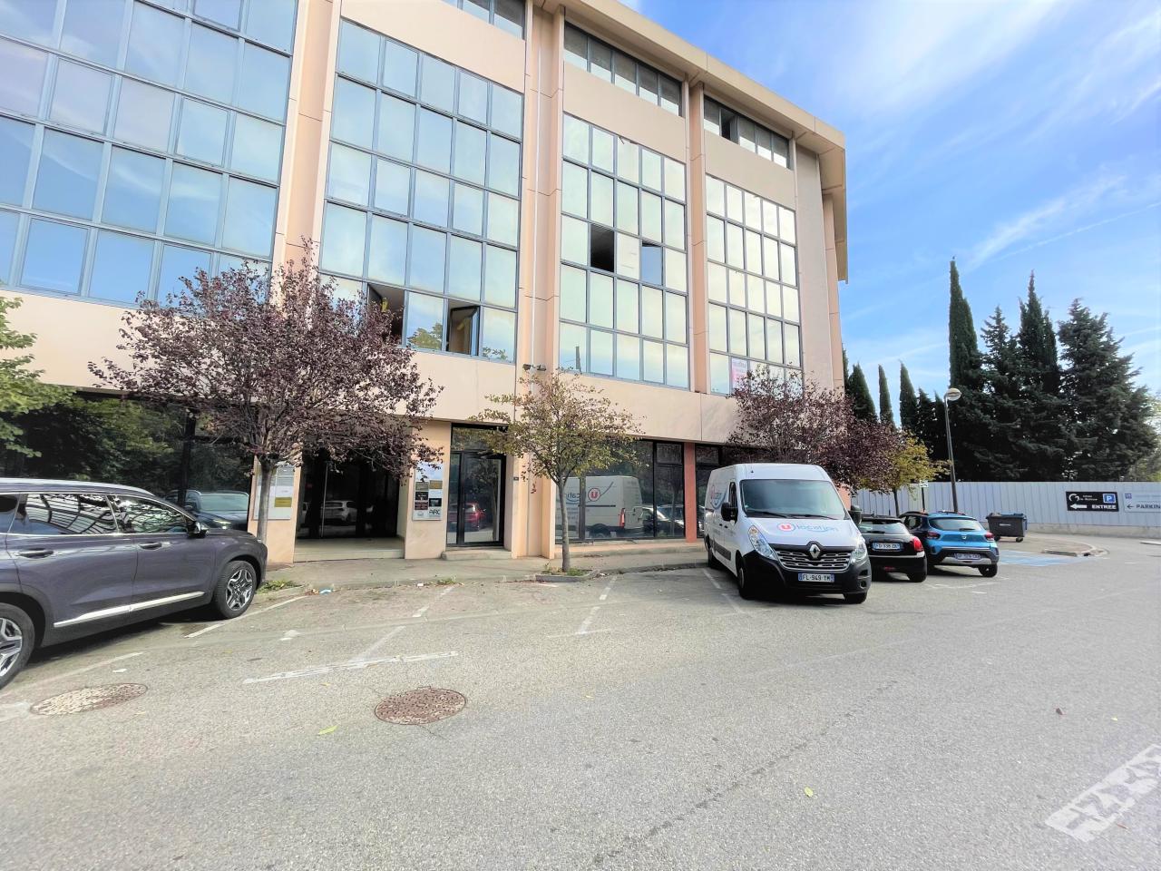 Bureau Aix-en-Provence 558m² Location bureau Aix-en-Provence Bouches-du-Rhône OLBUR2421641 0